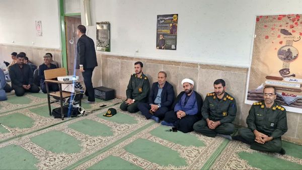 یادواره شهدای دانش‌آموز دبیرستان نمونه علامه امینی سی‌سخت