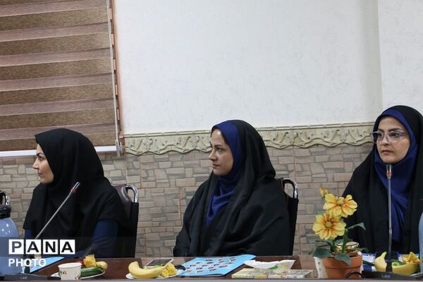 آیین تقدیر وتجلیل از ۱۸ معلم نمونه در شهرستان قرچک 