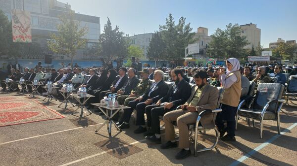 زنگ مهر در دبیرستان خاندان قفلی ناحیه هفت