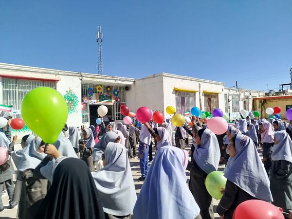 جشنواره روز جهانی کودک در دبستان شهید نجفی فدافن