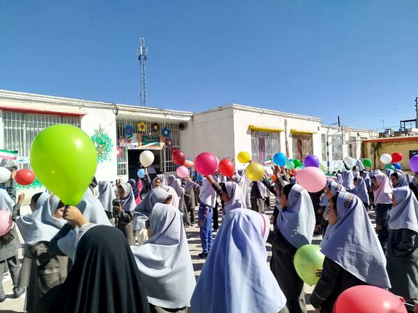 جشنواره روز جهانی کودک در دبستان شهید نجفی فدافن