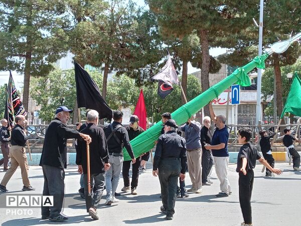 مراسم عزاداری مسجد پنج تن در روز عاشورای حسینی