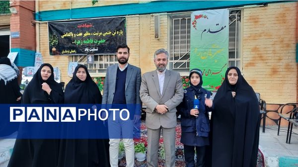 وداع دانش‌آموزان دبیرستان فرهنگیان ناحیه ۷ با شهید گمنام 