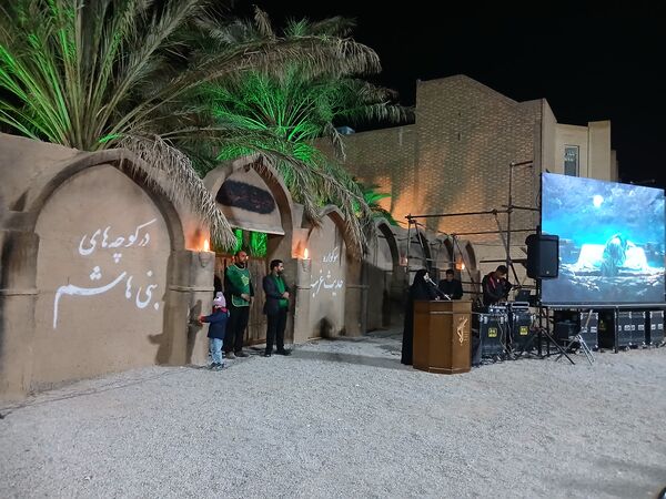برپایی نمایشگاه حدیث غربت همراه با میزبانی شهید گمنام