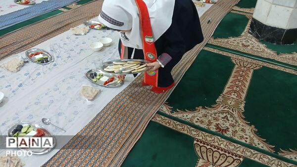 جشن افطاری روزه اولی های مدرسه عصمت در مسجد امام علی(ع)