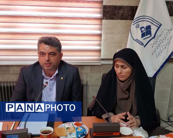 جلسه هم‌اندیشی معاونان و مربیان پرورشی و فرهنگی شهرستان فیروزکوه