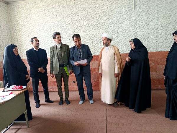 مرحله منطقه‌ای مسابقات قرآن و عترت دانش‌آموزان متوسطه اول و دوم در رضویه
