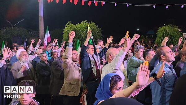 نود و سومین حضور پرشور مردم تویسرکانی در تجمع شبانه