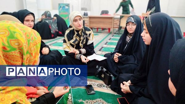 دانش‌آموزان در تریبون آزاد، نقدهای خود را به مسئولان مطرح کردند