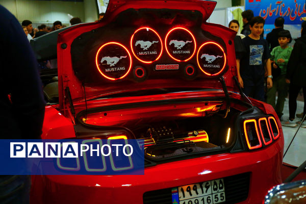 یازدهمین نمایشگاه ملی صنایع‌دستی و سومین نمایشگاه بین‌المللی گردشگری تبریز