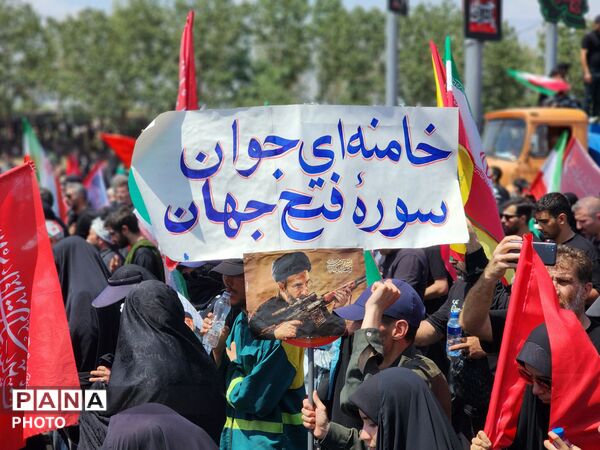 آخرین سلام یک ملت به رهبر شهید