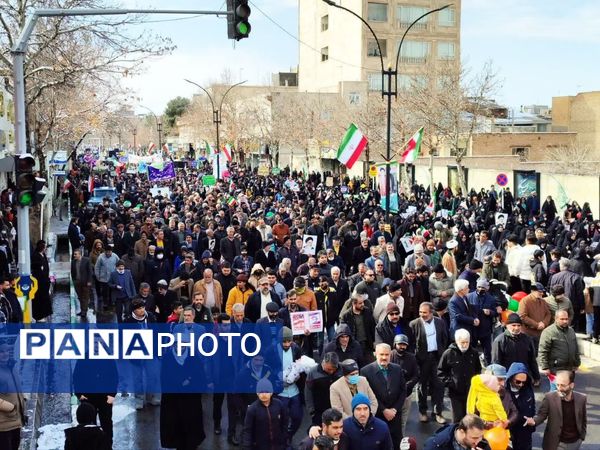 حماسه حضور مردم کاشمر در ۲۲ بهمن از قاب پانا