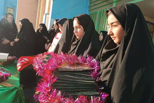 مدرسه امام علی (ع) غرق در عطر حسینی