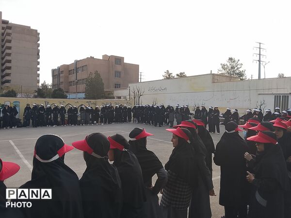 هفته تربیت بدنی در مدرسه عترت پاکدشت