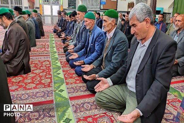 اقامه نماز عبادی سیاسی جمعه اردیبهشت ماه در شهر بار نیشابور