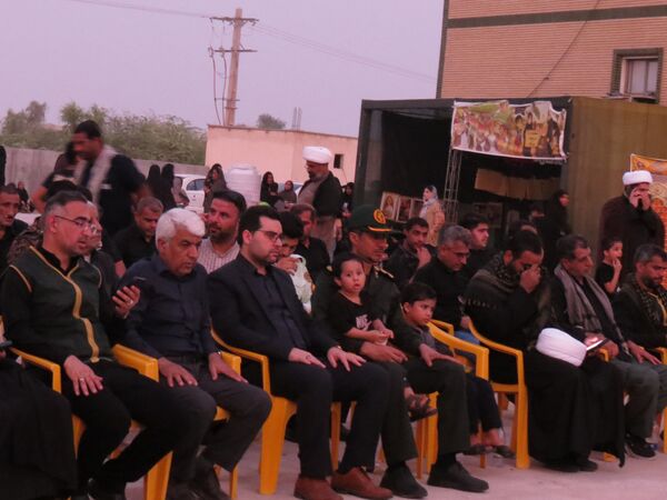 جاماندگان اربعین در بندرخمیر، شور حسینی را به خیابان‌ها آوردند