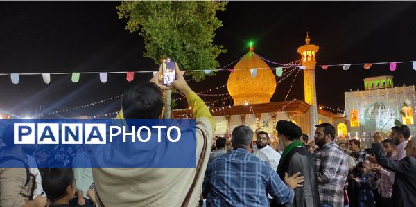 شادپیمایی بزرگداشت حضرت شاهچراغ(ع)