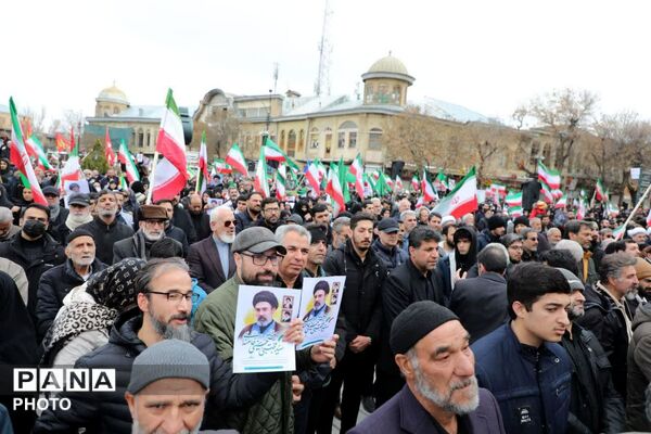 همدان یکپارچه در خروش بیعت با امام