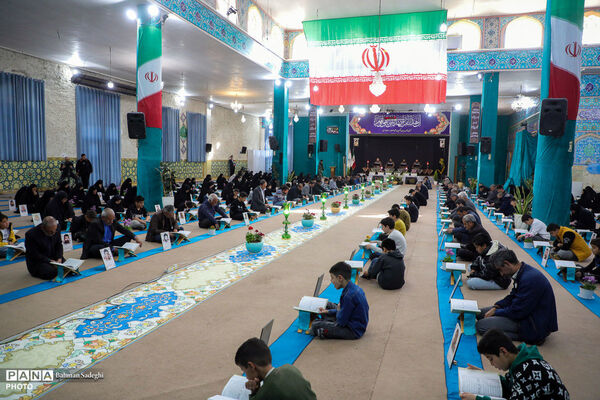 مراسم جزخوانی قرآن کریم در آستان مقدس امامزاده نرمی - اصفهان