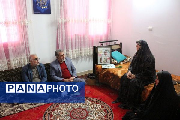 دیدار با خانواده‌های شهدا و فرهنگیان بازنشسته به مناسبت ولادت حضرت فاطمه زهرا (س) و روز مادر در فیروزکوه