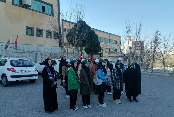 نشست کارشناسان سازمان دانش‌آموزی و دانش‌آموز خبرنگاران در سازمان دانش‌آموزی استان چهارمحال‌وبختیاری