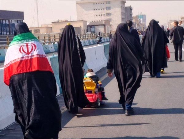 شور اسلامی در مسیر راهپیمایی تهران