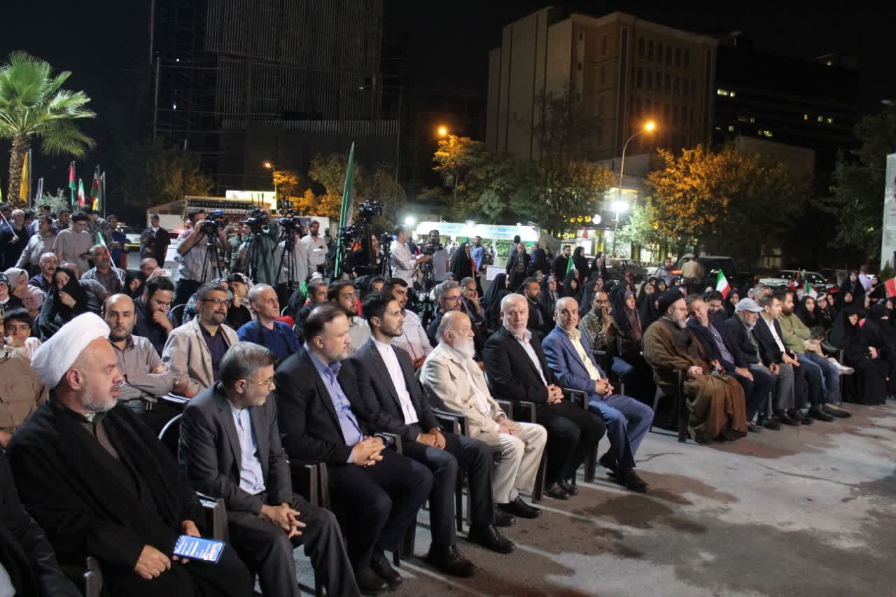 سردیس شهید «حاج رمضان» در میدان فلسطین رونمایی شد
