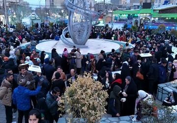 امروز آسمان و زمین به احترام مولودی بی‌همتا قامت خم کرد