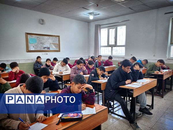 امتحانات نوبت اول در دبیرستان میثاق 