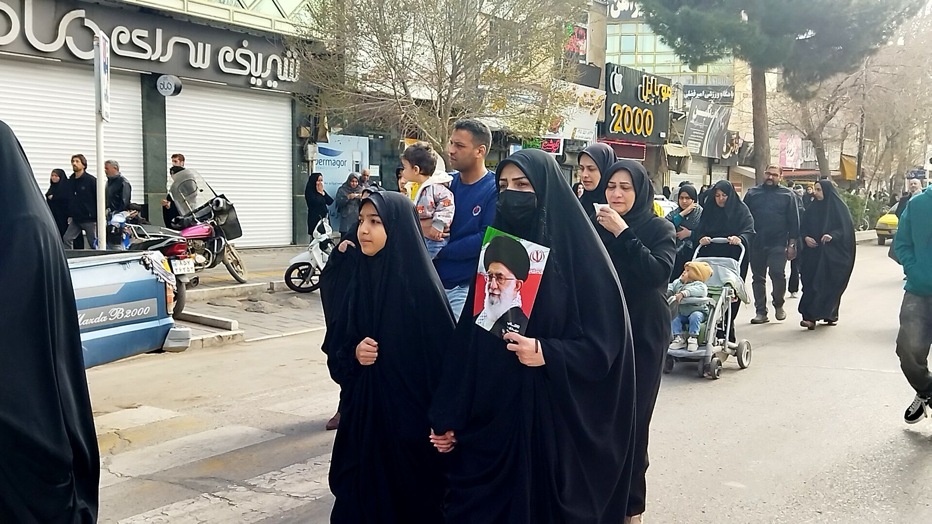 شهر نیشابور مشکی پوش شد-۴