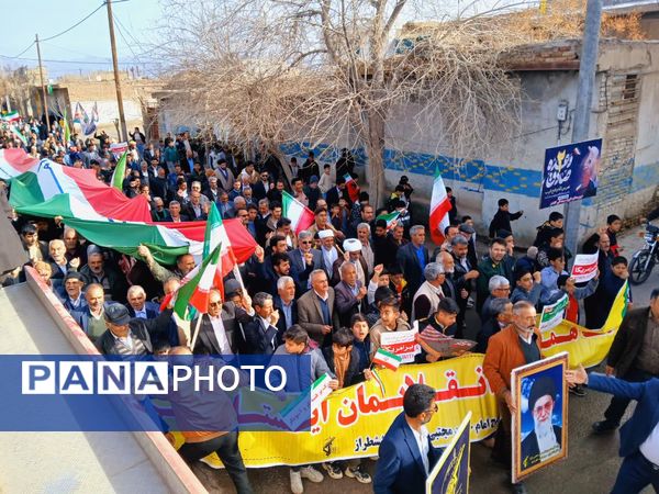 حضور باشکوه مردم کندر در راهپیمایی ۲۲ بهمن