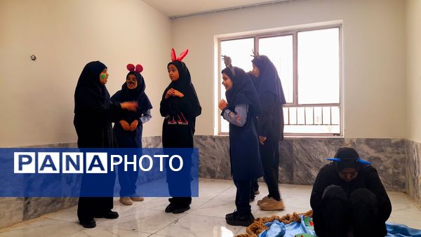 برگزار مراسم هفته ماها  در دبستان شهدای فرهنگی 