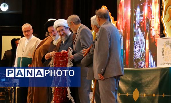 آیین تکریم و معارفه مدیر کانون‌های خدمت رضوی آذربایجان شرقی