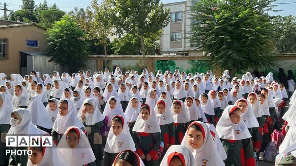 جشن باشکوه آغاز سال تحصیلی در مدرسه صالحه 
