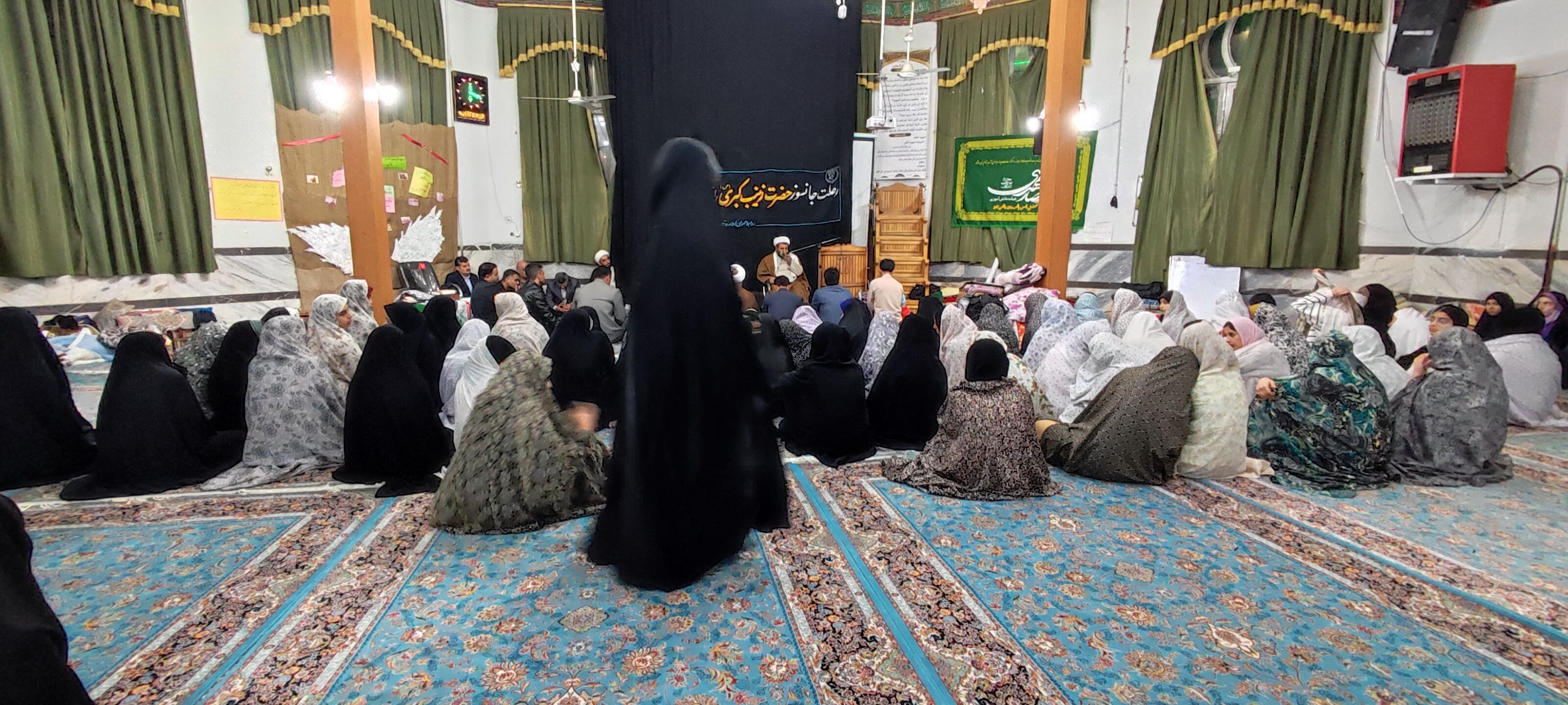حضور ۷۲ دانش‌آموز دختر معتکف به نیت ۷۲ شهید کربلا در مسجد باب الحوائج شیروان
