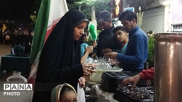 موکب مردمی شهید مصطفی صدر زاده در هشتاد و دومین شب 