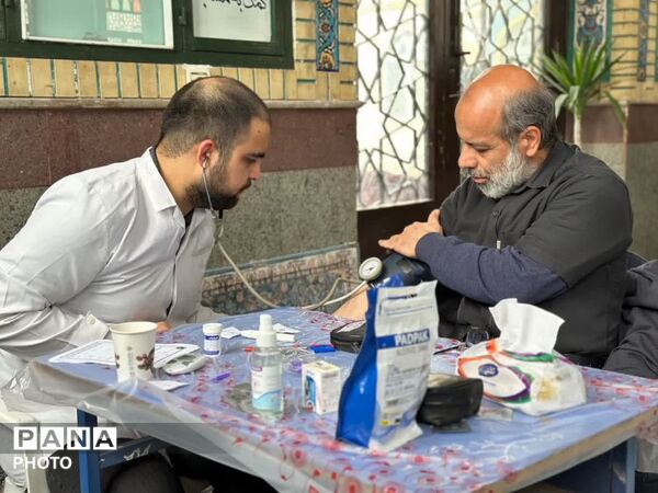 آواربرداری مناطق مسکونی آسیب‌دیده و خدمت‌رسانی  از حملات صهیونیستی آمریکایی در شهرک وحدت فردیس 