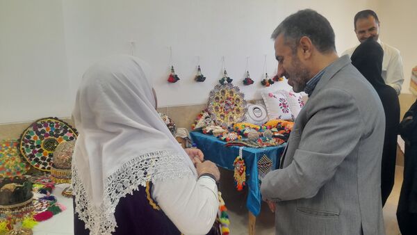 نمایشگاه صنایع دستی مرتبط با کسب و کار