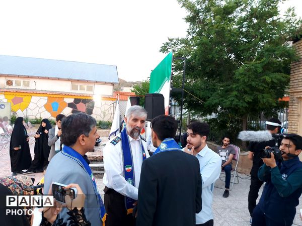 بازدید معاون فعالیت های سازمان دانش آموزی کشور از پاتوق برمدار ایران