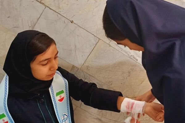 بیست و هفتمین مانور زلزله و ایمنی در دبیرستان مهر نیشابور