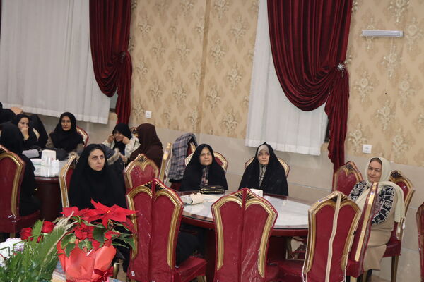 بروجنی‌ها به استقبال حاجیه دانش‌آموز 