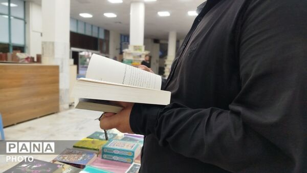 آغوش باز فرهنگسرای سیمرغ برای کتاب‌خوانان