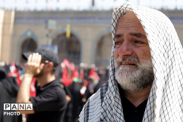 آخرین وداع ملت ایران با رهبر شهید 