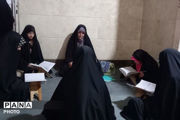 تاکید خطیب جمعه بر ضرورت همدلی قوا برای گره‌گشایی از مشکلات کشور