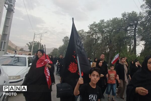 دلدادگی فرهنگیان در موکب اربعین حسینی