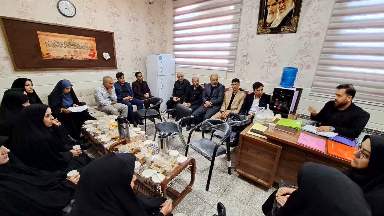 داوری 28 اثر جشنواره «اصلاح روش‌های آموزش و تحول در محیط های یادگیری» در استان قم