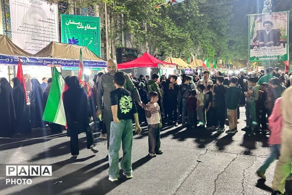 حضور پرشور مسئولین متعهد در غرفه‌ فرهنگیان