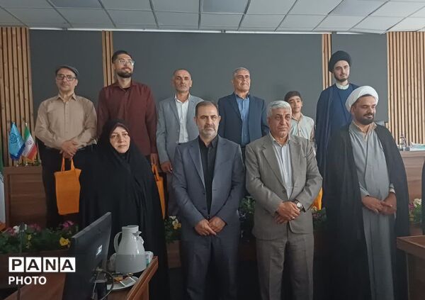 تجلیل از برگزیدگان رویدادهای قرآنی و فرهنگی منطقه ۱۶ تهران