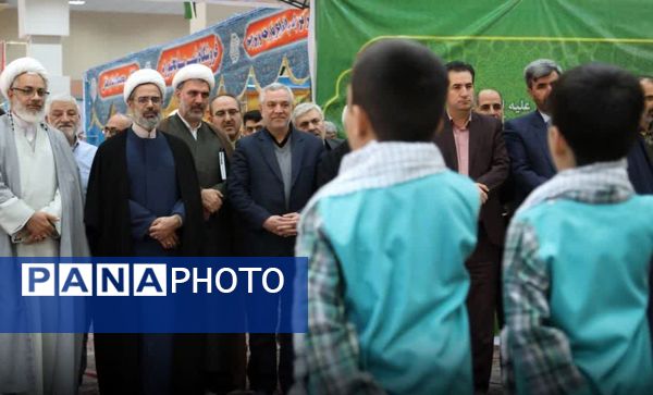 افتتاح نمایشگاه «به وقت رفاقت» در بجنورد 