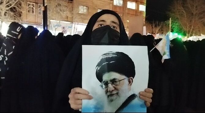 تجمع مردم انقلابی شهر آشخانه بعد از اذان مغرب